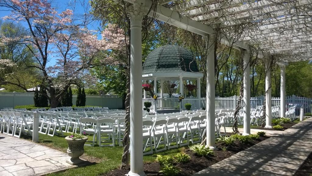 Greene Gables Inn White Hall エクステリア 写真